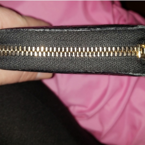 Gucci Wallet - Picture 9 of 12